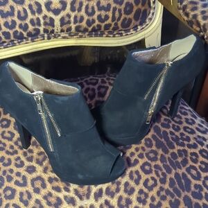 Qupid Black Peep-Toe Heeled Boots